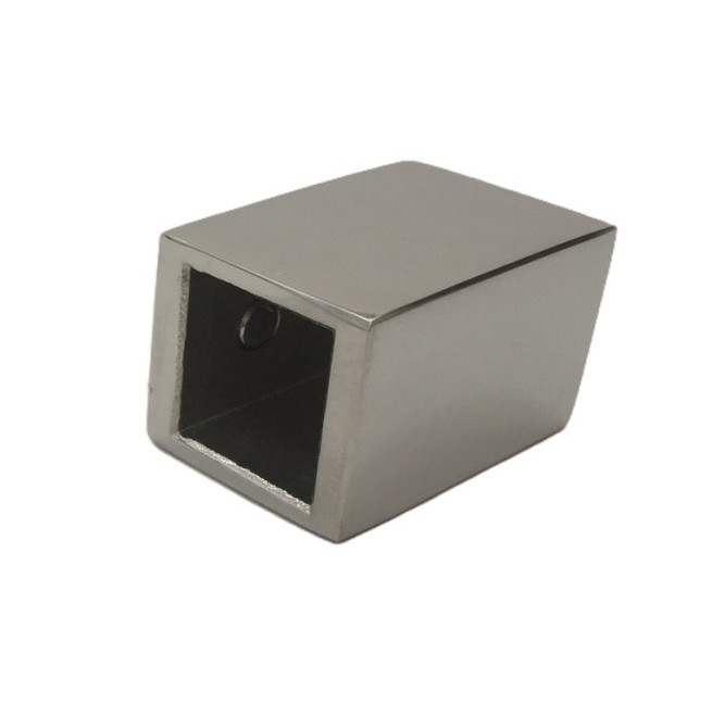 W15.907 Крепление к стене 15х15