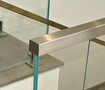 Q40 Поручень 40*40 мм L=3 м